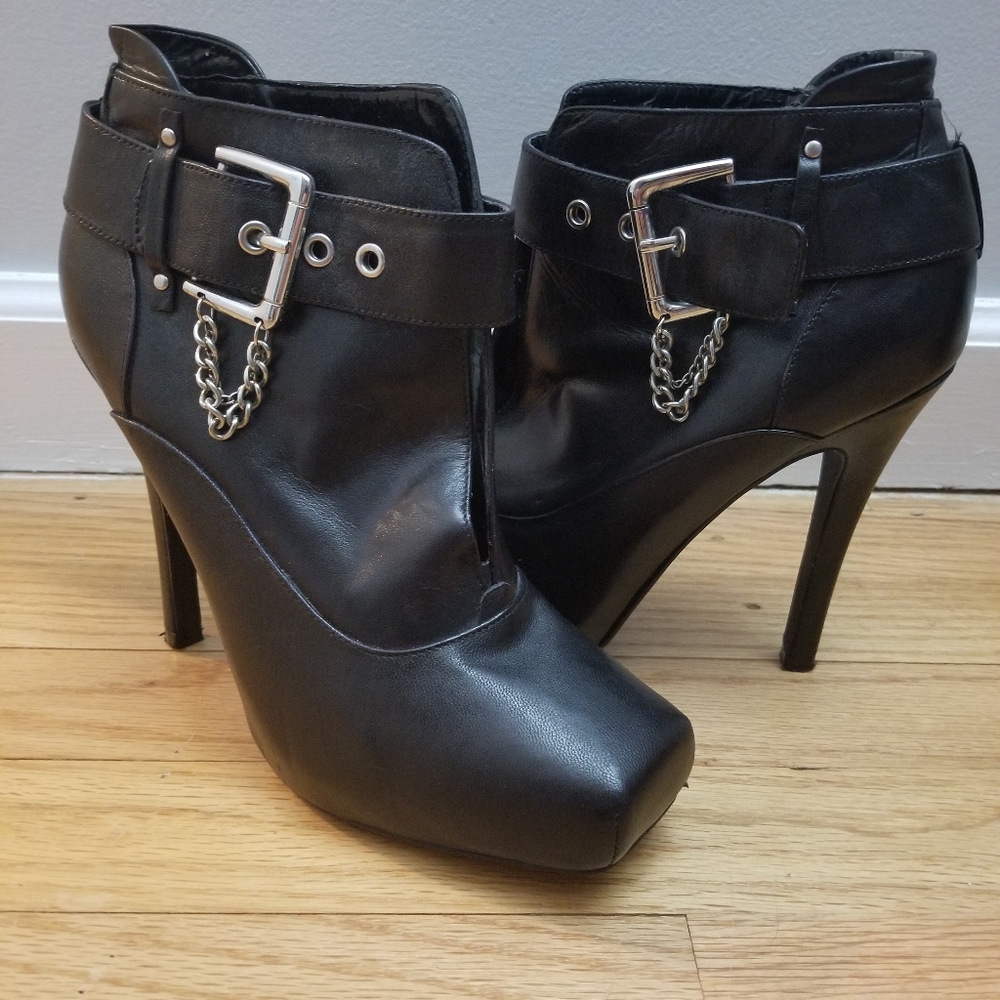 High heeled booties